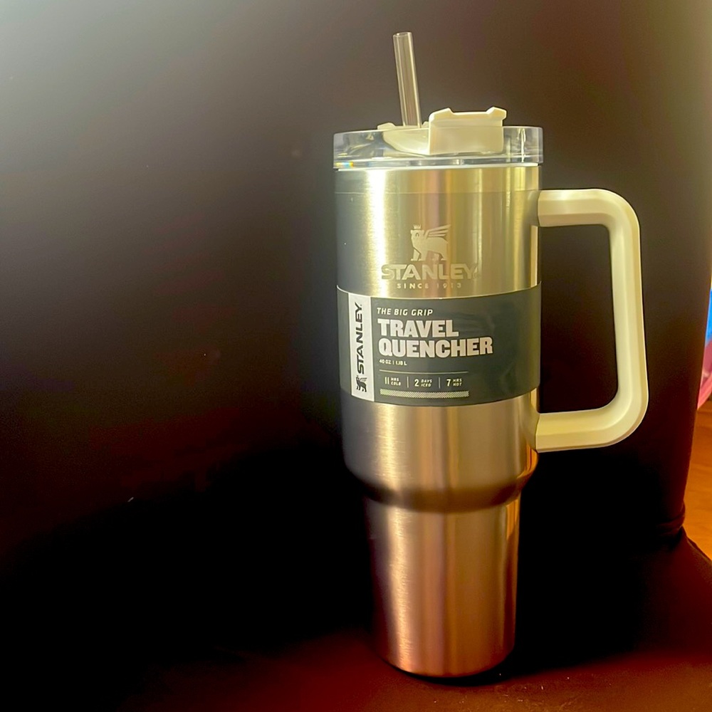 *Limited Edition* Stanley 40oz Quencher Tumbler in Champagne Ombre